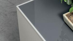 sottile profilo incornicia  top